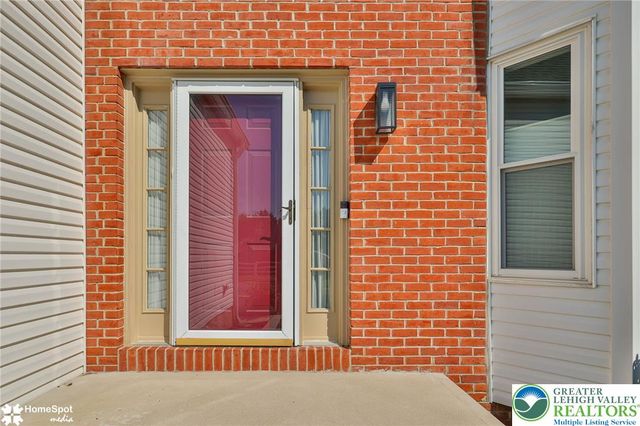 369 Lenape Trail, Upper Macungie Twp, PA 18104