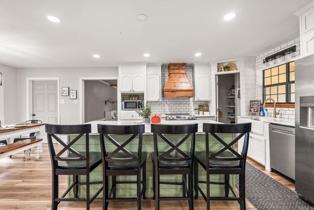 885 Mt Carmel, Cabot, AR 72023