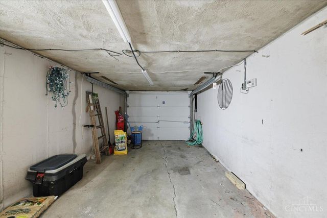 3492 Moonridge Drive, Green Twp, OH 45248