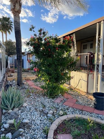 4400 Florida, Hemet, CA 92545