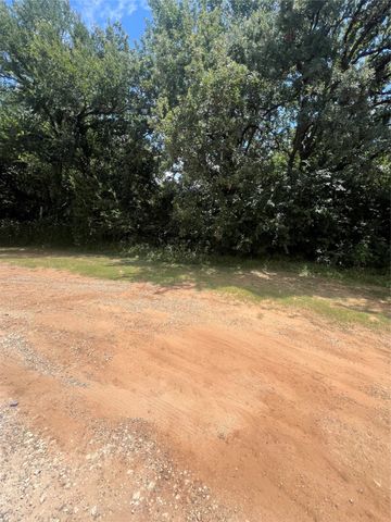 11300 S Stewart Pkwy, Lillian, TX 76061