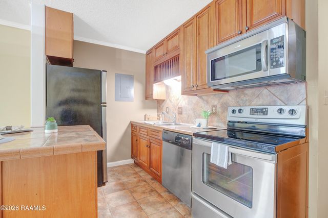 310 Ella Street 208, Lafayette, LA 70506