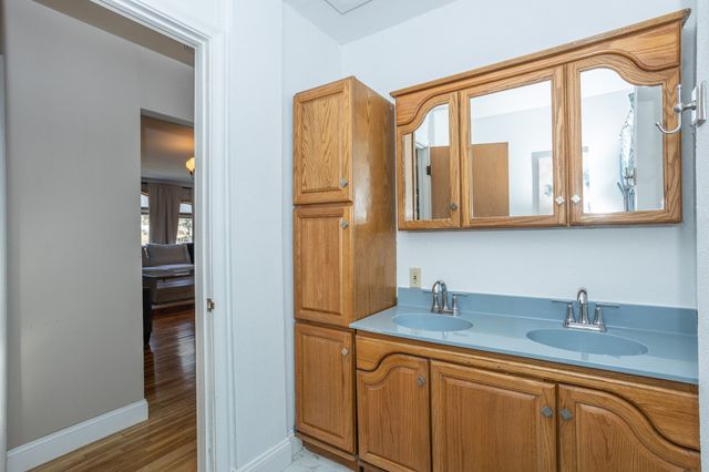 5413 SW 19th Street, Des Moines, IA 50315