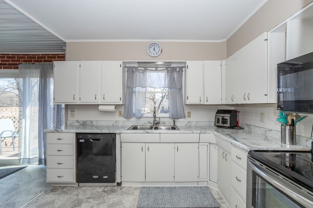 5413 SW 19th Street, Des Moines, IA 50315