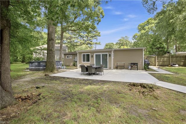 4321 Fontana Court, Chesapeake, VA 23325
