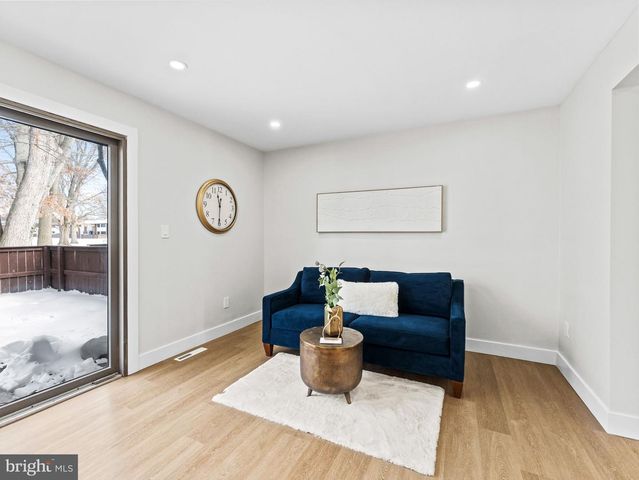 324 EVANSTON DR, Hightstown, NJ 08520