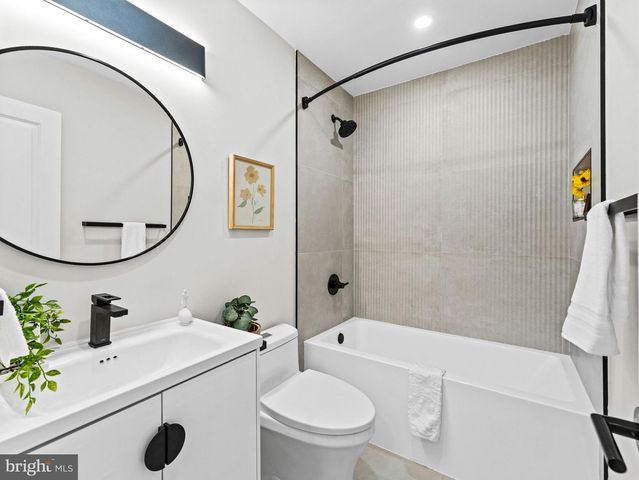 324 EVANSTON DR, Hightstown, NJ 08520