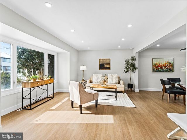 324 EVANSTON DR, Hightstown, NJ 08520