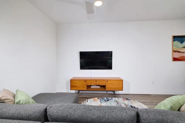 1836 Red Willow Way, Oceanside, CA 92056