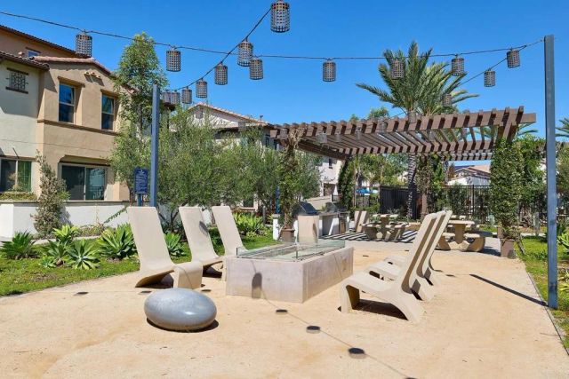 1836 Red Willow Way, Oceanside, CA 92056