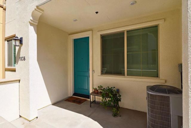 1836 Red Willow Way, Oceanside, CA 92056