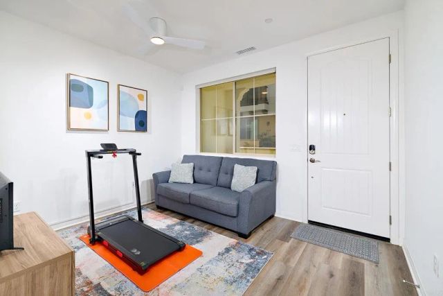 1836 Red Willow Way, Oceanside, CA 92056
