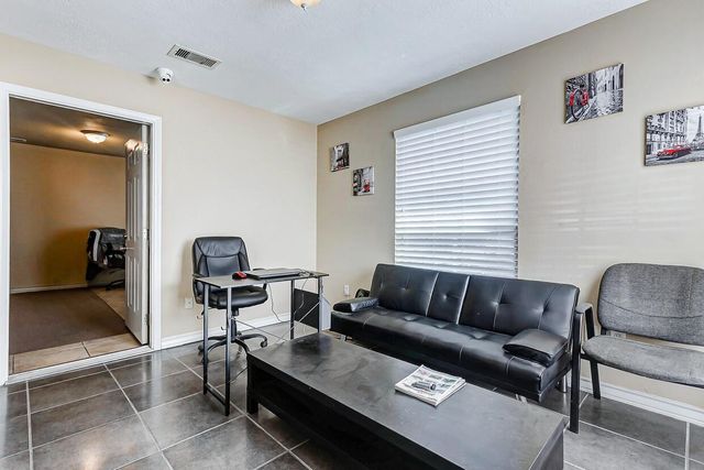 1622 Mccarty Street, Houston, TX 77029