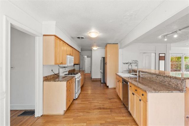 1399 Stephens Drive NE, Atlanta, GA 30329