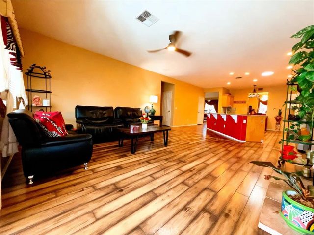 11834 Dellwood, Victorville, CA 92392