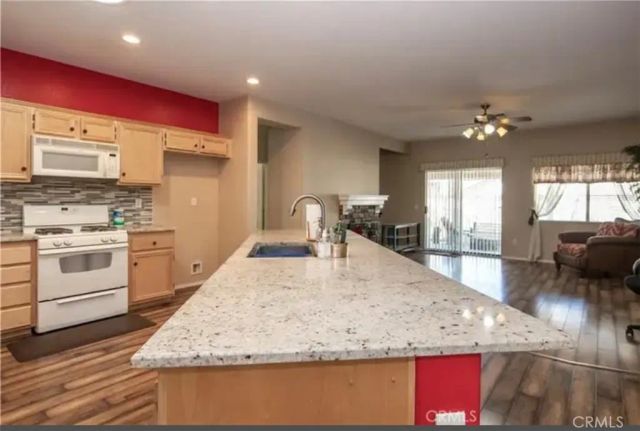 11834 Dellwood, Victorville, CA 92392