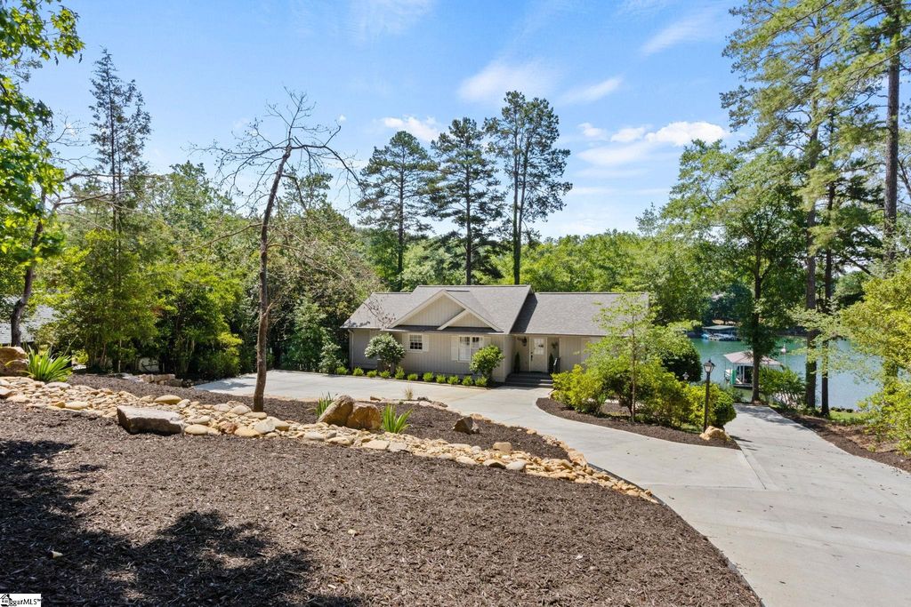 429 Long Reach Drive, Salem, SC 29676
