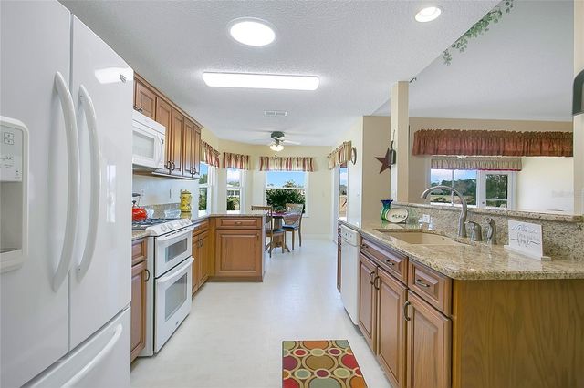 33012 PENNBROOKE PARKWAY, Leesburg, FL 34748