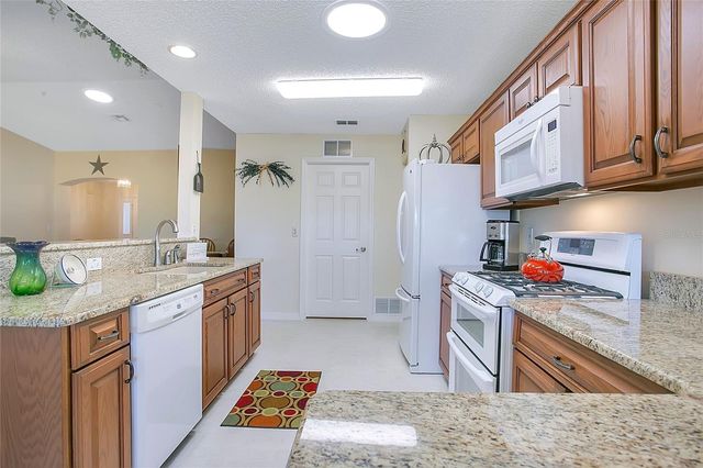 33012 PENNBROOKE PARKWAY, Leesburg, FL 34748