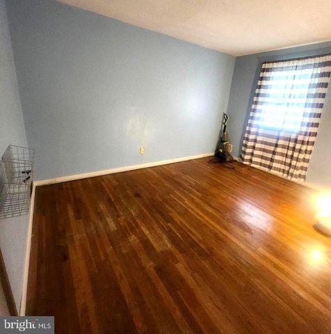 8259 DEL HAVEN RD, Dundalk, MD 21222