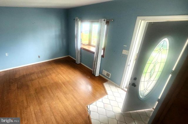 8259 DEL HAVEN RD, Dundalk, MD 21222
