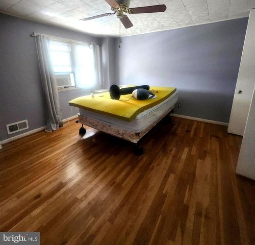 8259 DEL HAVEN RD, Dundalk, MD 21222