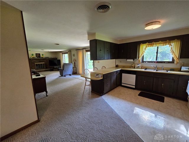 525 Mill Stone Drive, Beavercreek, OH 45434