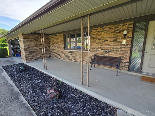 525 Mill Stone Drive, Beavercreek, OH 45434