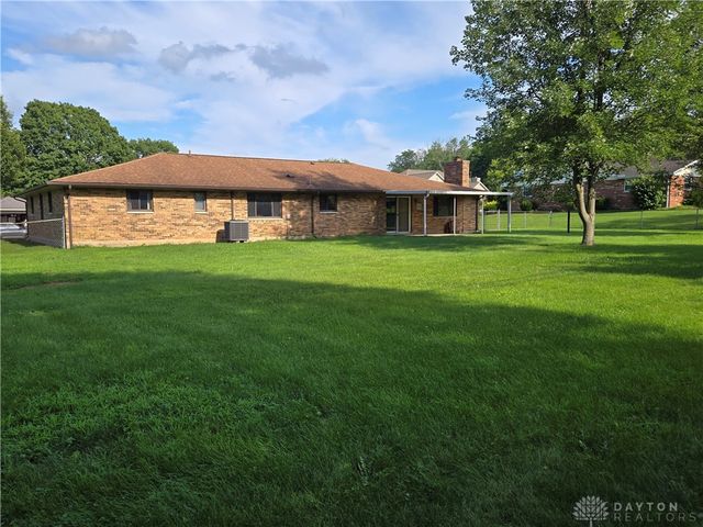 525 Mill Stone Drive, Beavercreek, OH 45434