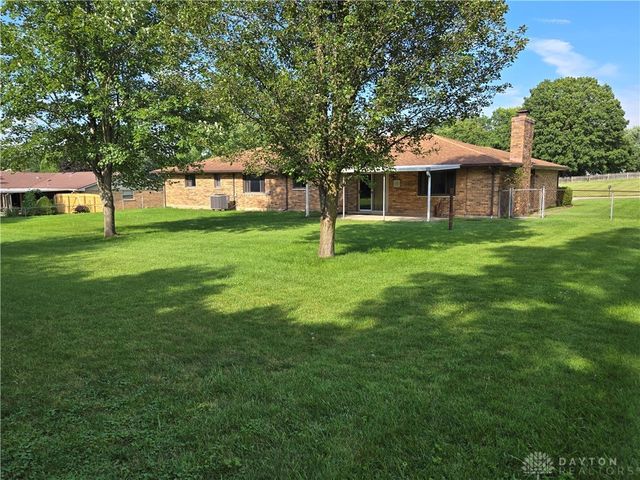 525 Mill Stone Drive, Beavercreek, OH 45434