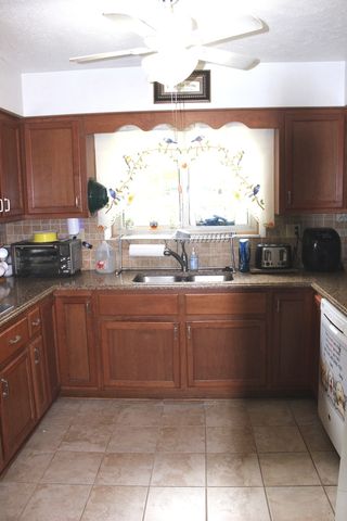 210 Circle Drive, Salem, IL 62881