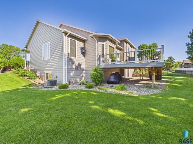 6520 S Heatherridge Trl Trail, Sioux Falls, SD 57108