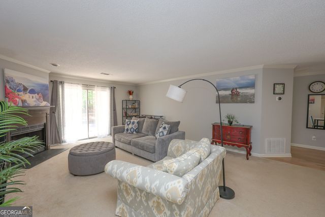823 Ridgefield Drive, Peachtree City, GA 30269