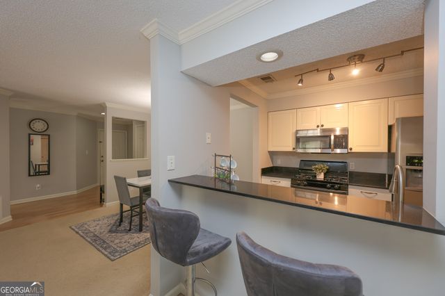 823 Ridgefield Drive, Peachtree City, GA 30269