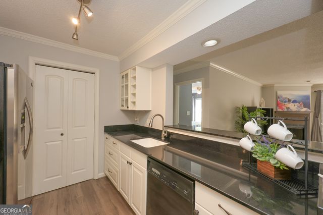 823 Ridgefield Drive, Peachtree City, GA 30269