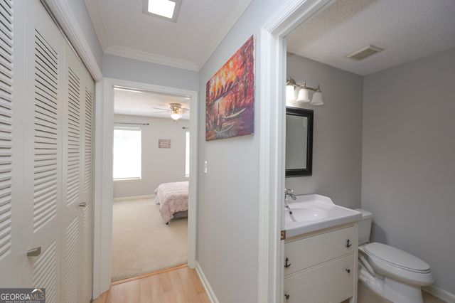 823 Ridgefield Drive, Peachtree City, GA 30269