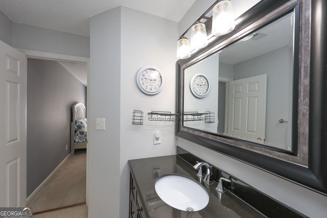 823 Ridgefield Drive, Peachtree City, GA 30269