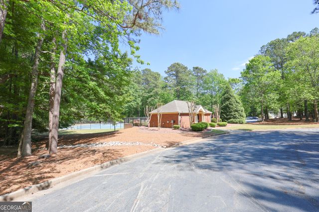 823 Ridgefield Drive, Peachtree City, GA 30269