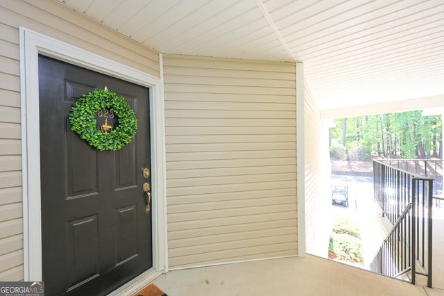 823 Ridgefield Drive, Peachtree City, GA 30269