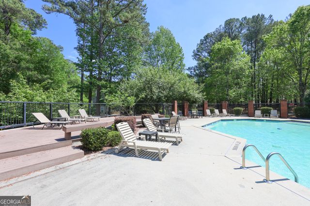 823 Ridgefield Drive, Peachtree City, GA 30269