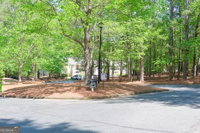 823 Ridgefield Drive, Peachtree City, GA 30269