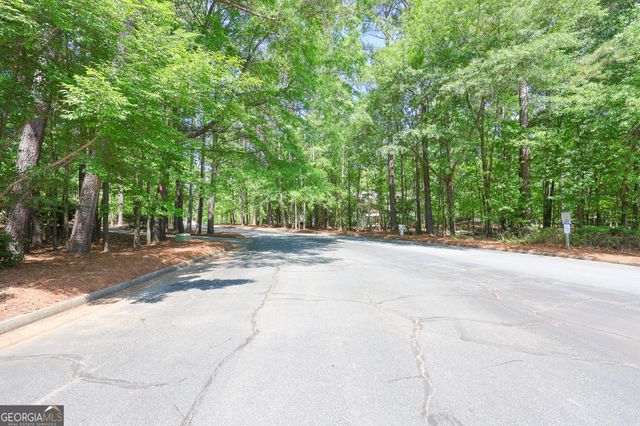 823 Ridgefield Drive, Peachtree City, GA 30269