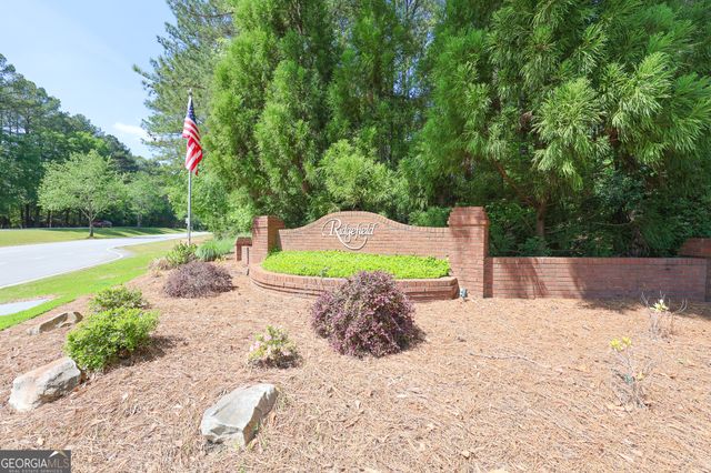823 Ridgefield Drive, Peachtree City, GA 30269