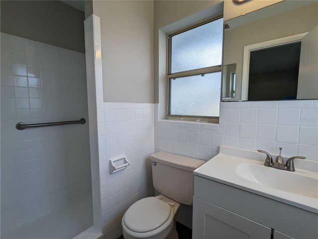 2201 24TH AVENUE W, Bradenton, FL 34205