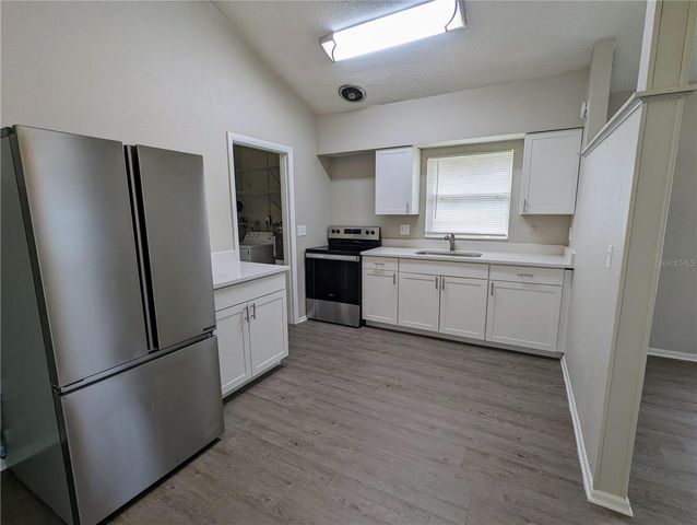 2201 24TH AVENUE W, Bradenton, FL 34205