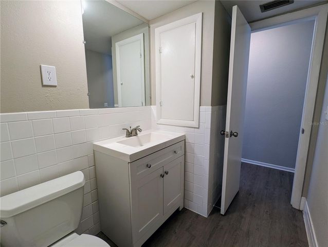 2201 24TH AVENUE W, Bradenton, FL 34205