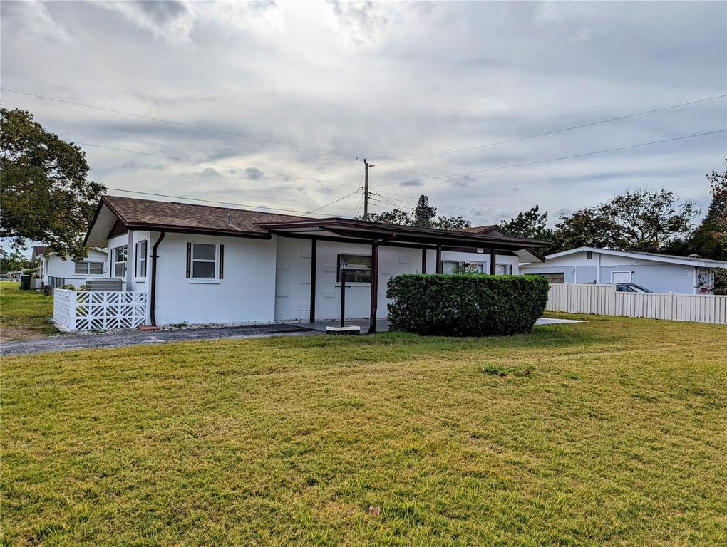 2201 24TH AVENUE W, Bradenton, FL 34205