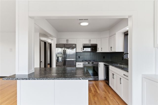 22702 Dam Site Loop, Garfield, AR 72732