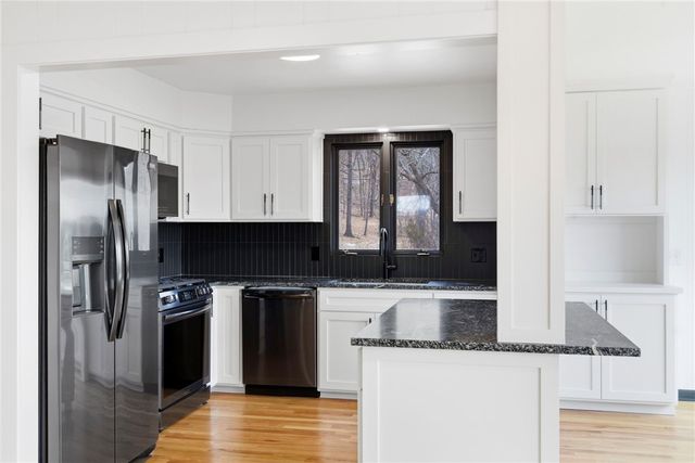 22702 Dam Site Loop, Garfield, AR 72732