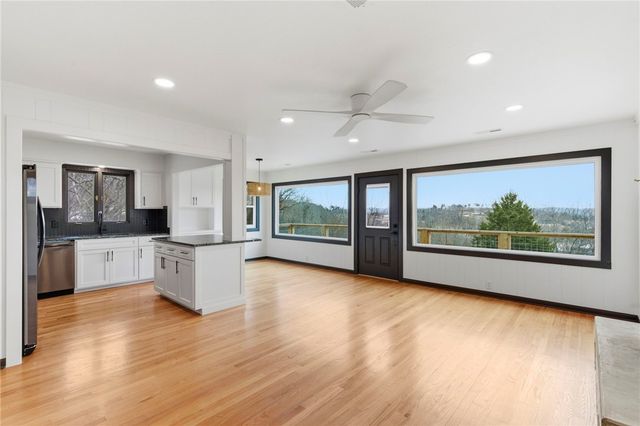 22702 Dam Site Loop, Garfield, AR 72732